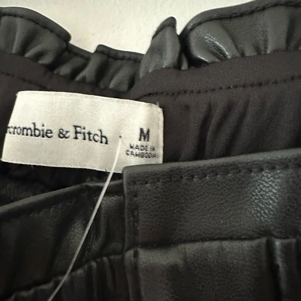 Abercrombie & Fitch Black High Waist Faux Leather Shorts - Picture 3 of 4